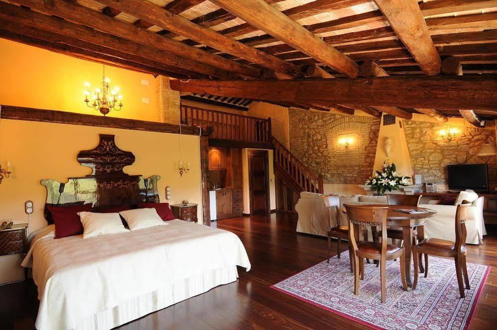Апартаменты Castell De Riudabella Vimbodi I Poblet Экстерьер фото